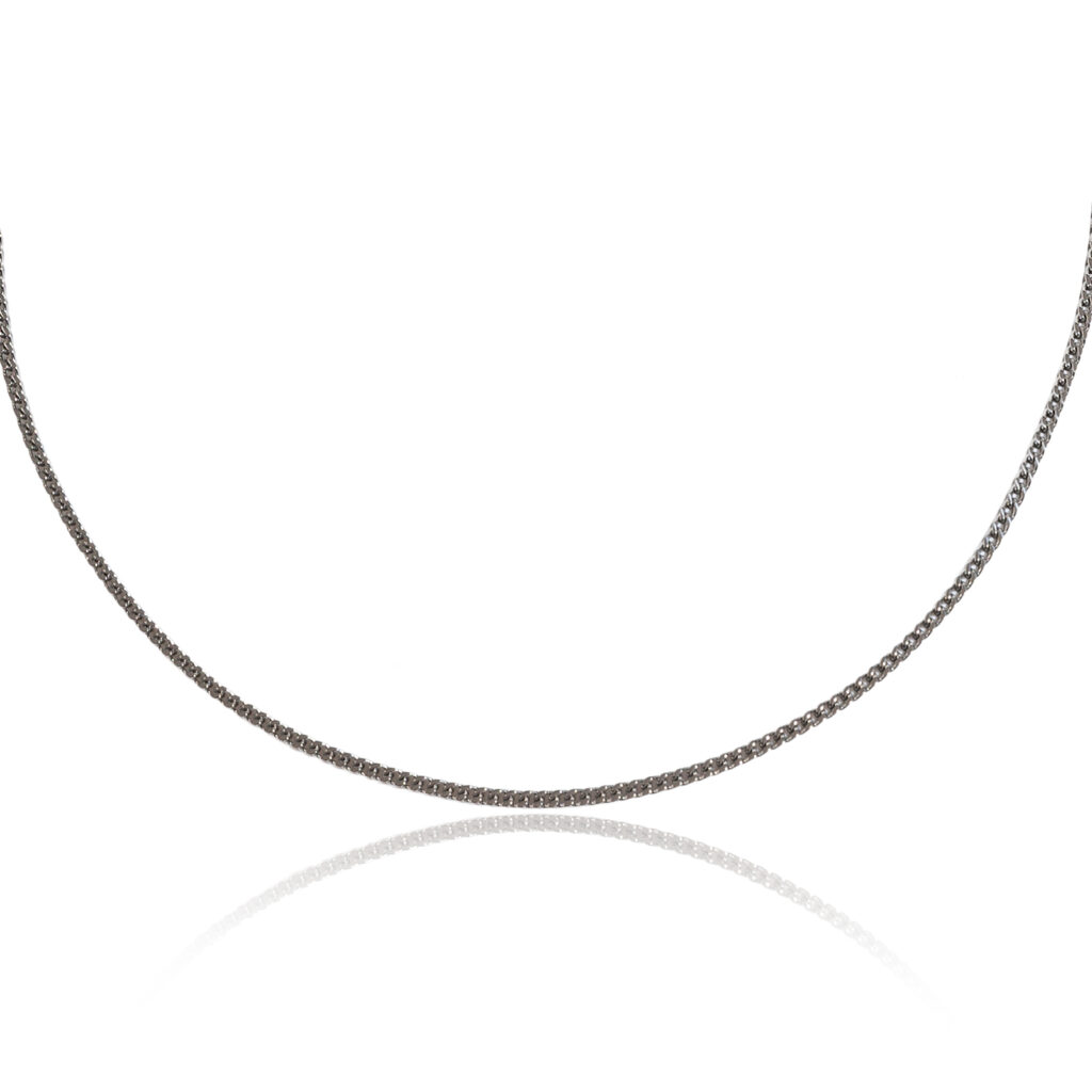 שרשרת אחידה בצבע כסוף בעיצוב קלאסי מבית C-vera